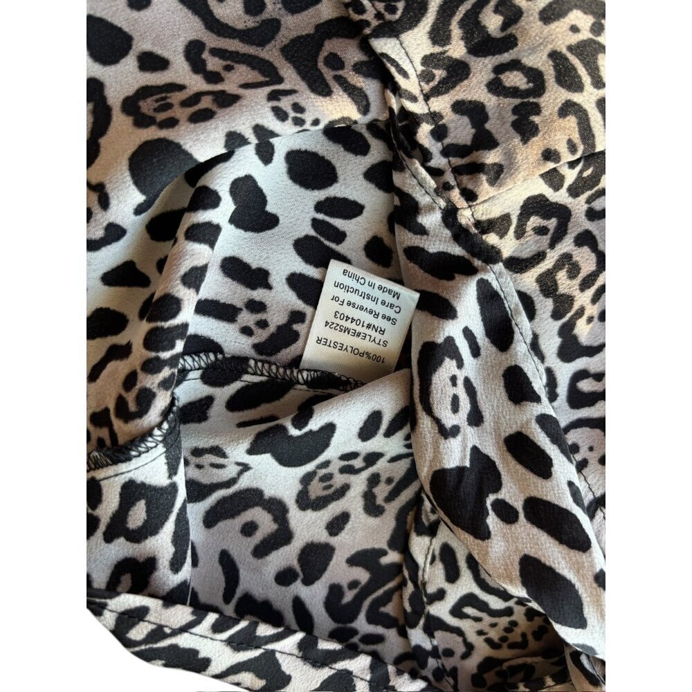 Blu Pepper Women's Animal Print Sleeveless Top - Picture 7 of 7